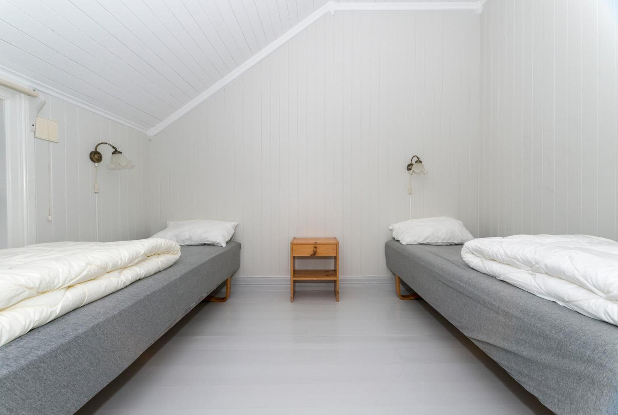 Apartament Tyskhella Rorbuer Kabelvåg Zewnętrze zdjęcie
