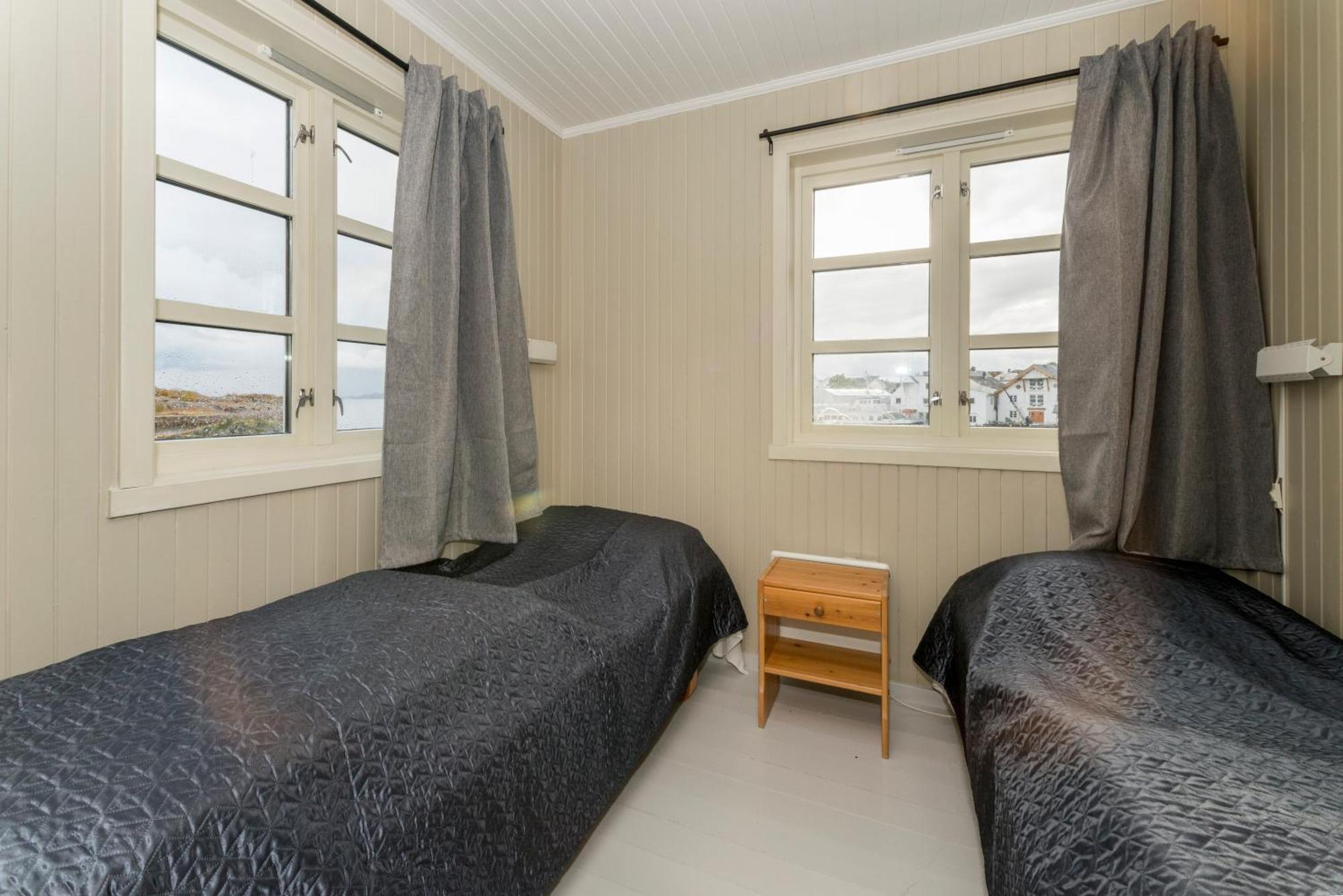 Apartament Tyskhella Rorbuer Kabelvåg Zewnętrze zdjęcie